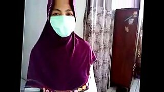 xnxx indonesia jilbab hamil small kamar mandi