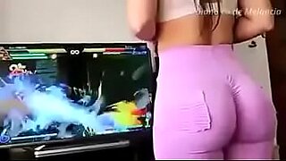mouse in girl ass