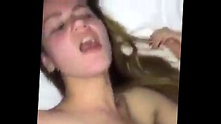 extra small cute lesbien pussy eating videos