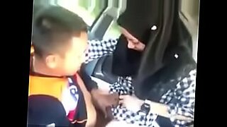 awek tudung amateur dekat pondok