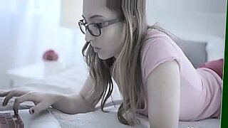 daughter caught reading porn fucked hardcore by daddy