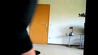 real amateur playing with her vibrator in real home video