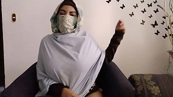 sexy hijab cartoon