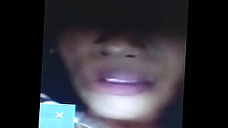 asian girl masterbates on webcam