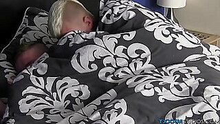 full hd xxxxx bf mom and sons sleeping video com