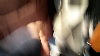 hentai girls shoved dildo on her wetpussy in the train