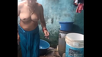 bengali nud girl doing potty