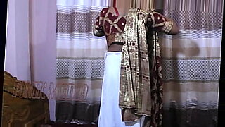 malaysian indian shemale sex in saree