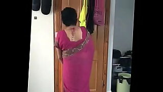 desi saree lifting nude ass