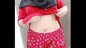 pakistani shalwar kaameez girl