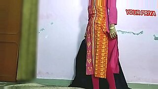 priya rai glass wearing milf