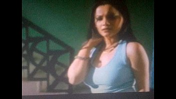 madhuri dixit heroin sexy movie normal mobile size