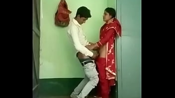 hot mallu aunty romance